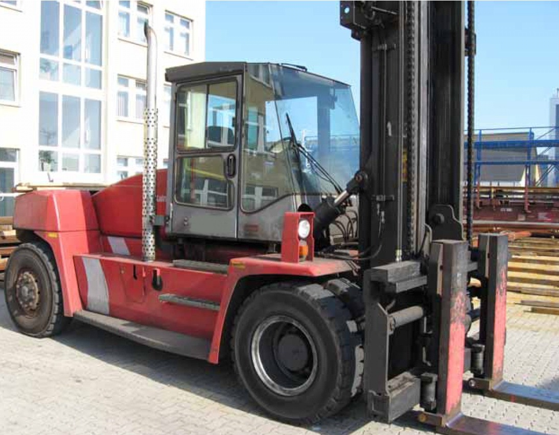 heavy forklift truck Schwerlaststapler carretilla pesada Kalmar DCE160-12 year 2005 pic1.jpg